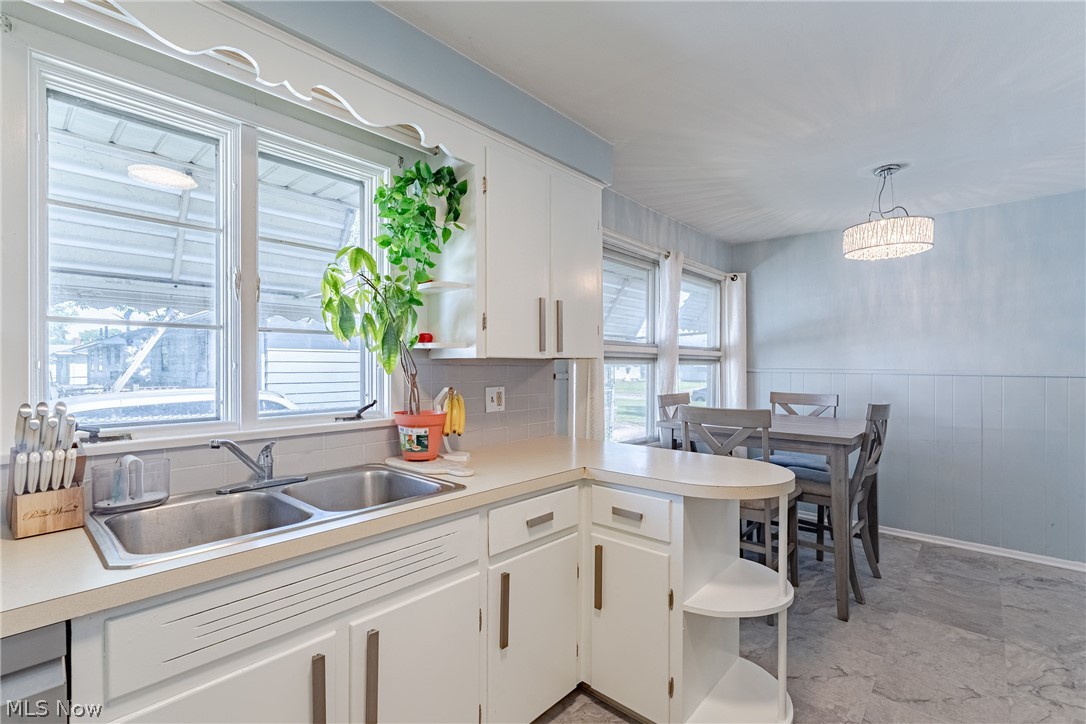 2810 Utica Avenue Lorain OH 44052