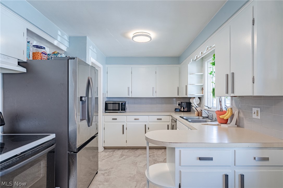 2810 Utica Avenue Lorain OH 44052