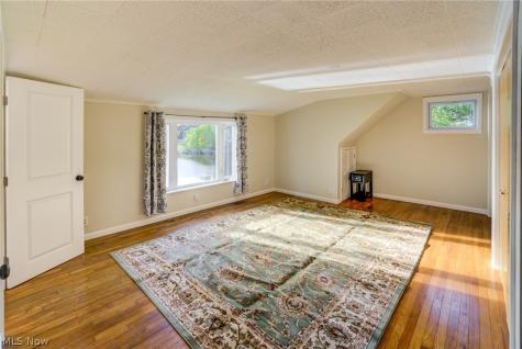 15466 Lakeshore Drive Burton OH 44021