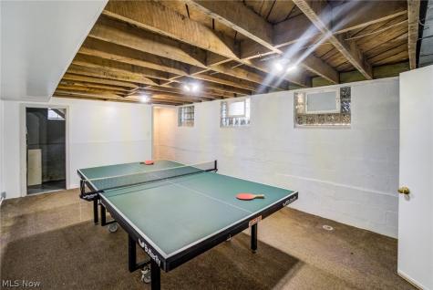 15466 Lakeshore Drive Burton OH 44021