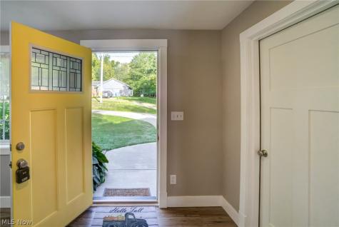 15466 Lakeshore Drive Burton OH 44021