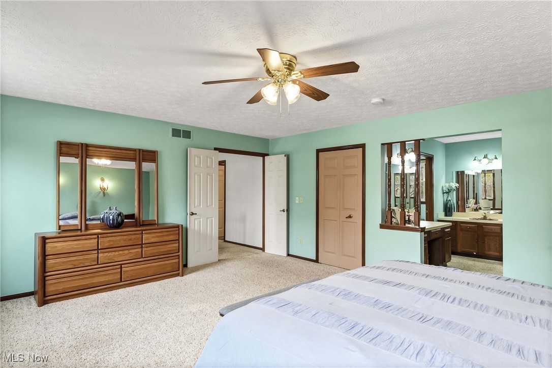 3984 Deepwoods Way North Olmsted OH 44070