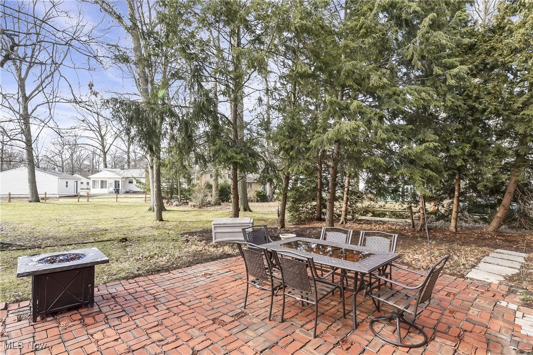 3984 Deepwoods Way North Olmsted OH 44070