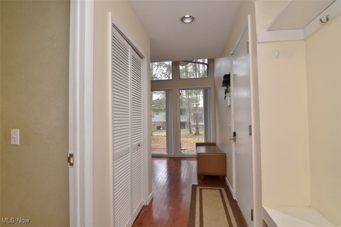 682 Arbor Way Aurora OH 44202