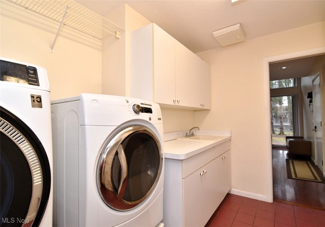 682 Arbor Way Aurora OH 44202