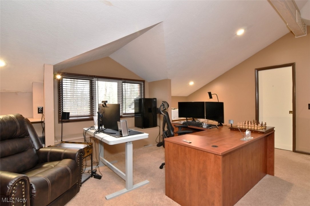 682 Arbor Way Aurora OH 44202