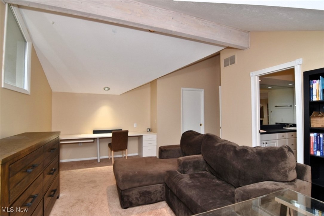 682 Arbor Way Aurora OH 44202