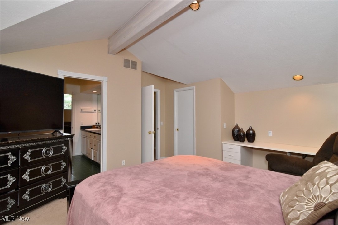 682 Arbor Way Aurora OH 44202