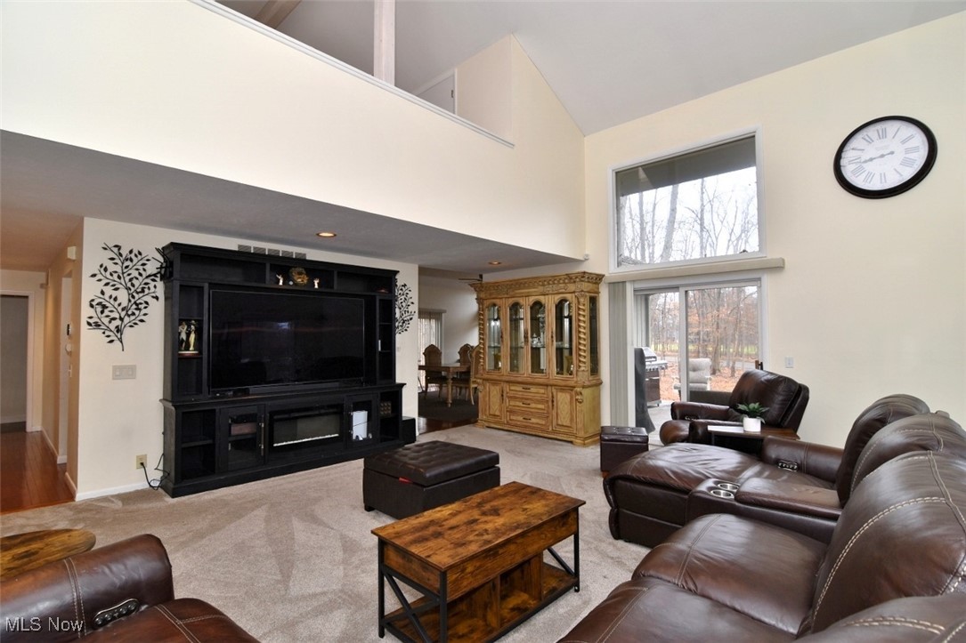 682 Arbor Way Aurora OH 44202