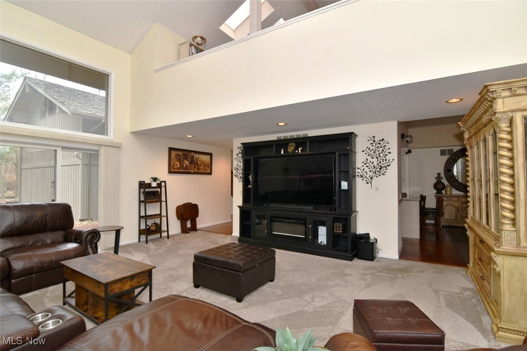 682 Arbor Way Aurora OH 44202