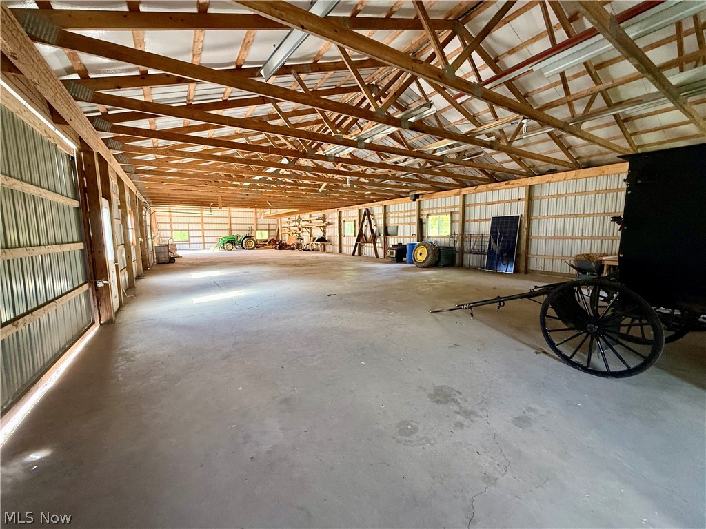 8251 Bay Road SE Carrollton OH 44615