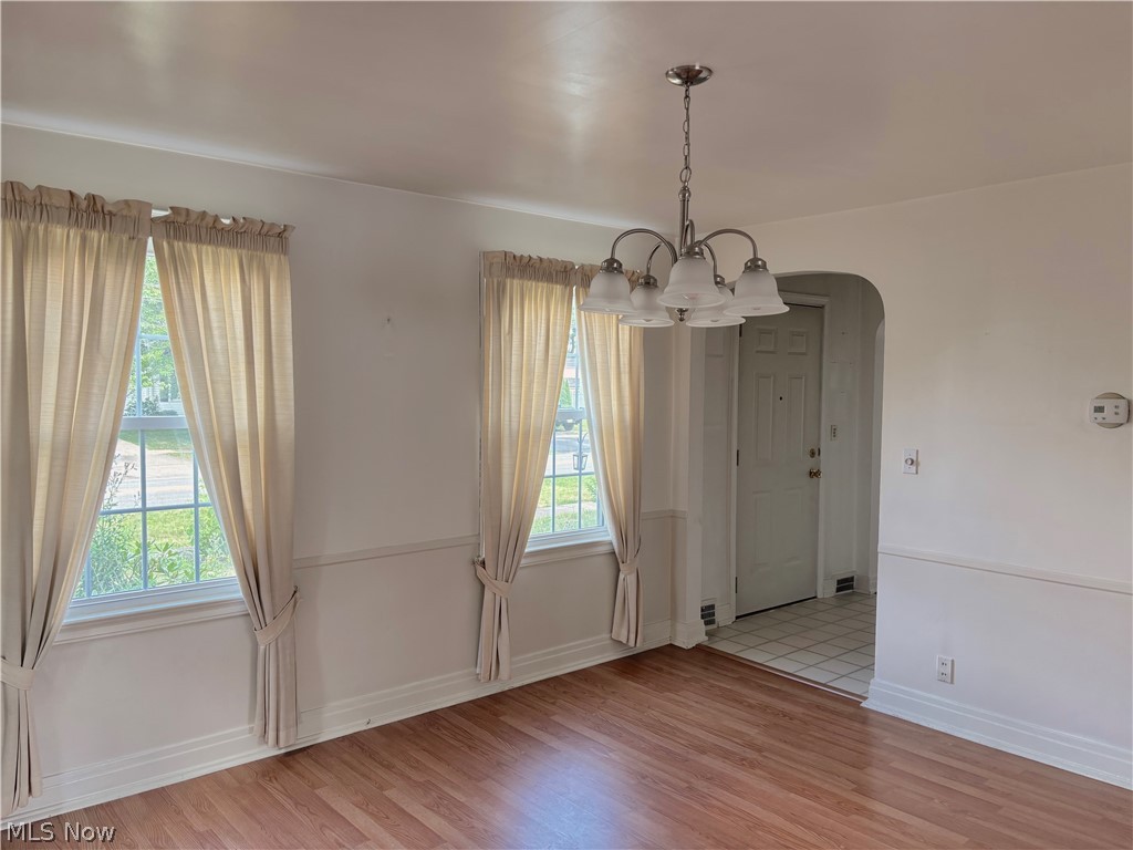 365 Genesee Avenue NE Warren OH 44483