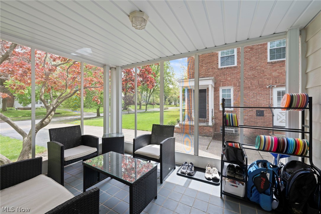956 Englewood Road Cleveland Heights OH 44121