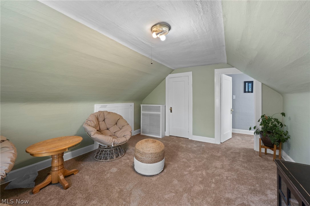 956 Englewood Road Cleveland Heights OH 44121