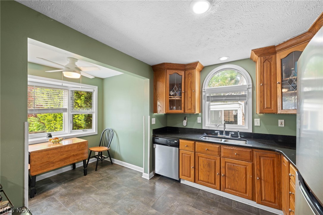 956 Englewood Road Cleveland Heights OH 44121
