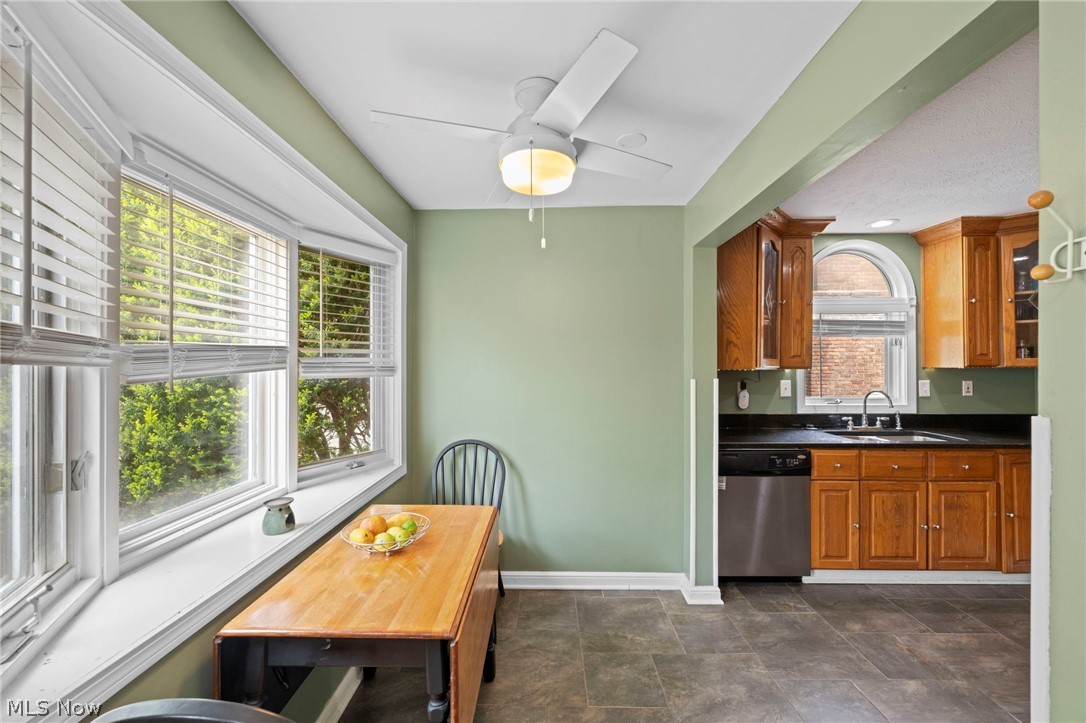 956 Englewood Road Cleveland Heights OH 44121