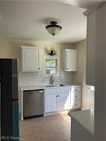 3906 Brookside Boulevard Cleveland OH 44111