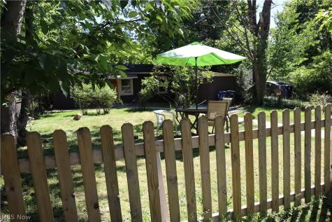3878 Parkdale Road Cuyahoga Heights OH 44121