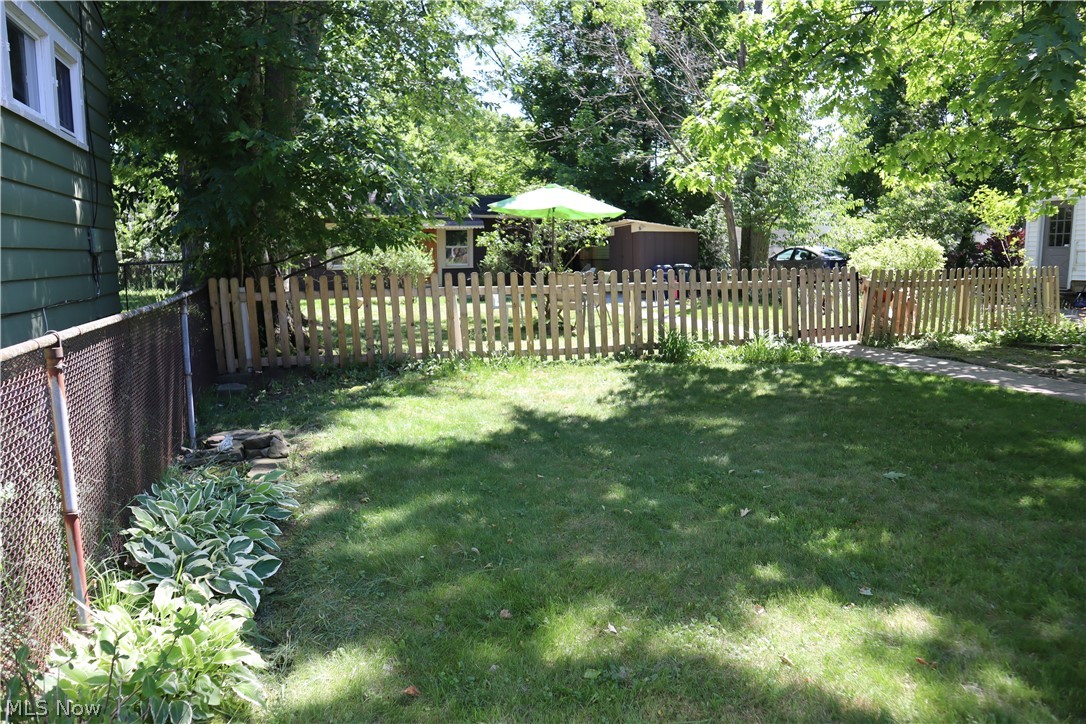 3878 Parkdale Road Cuyahoga Heights OH 44121