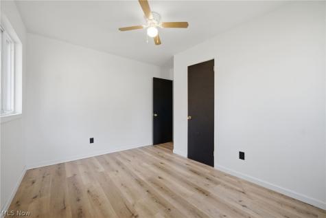 715 S Logan Street Elyria OH 44035