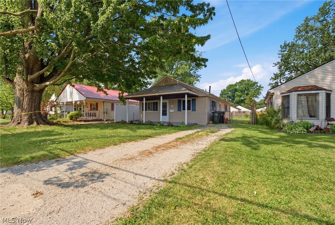 715 S Logan Street Elyria OH 44035