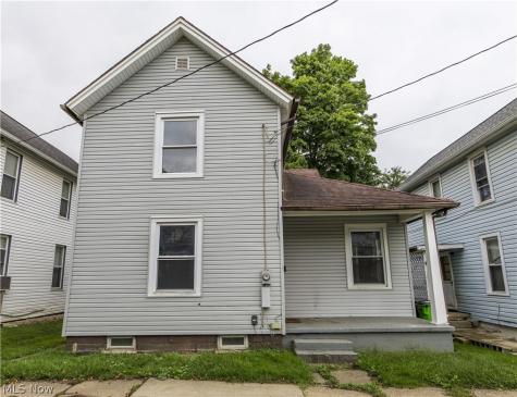 327 Schrock Place SW Canton OH 44647