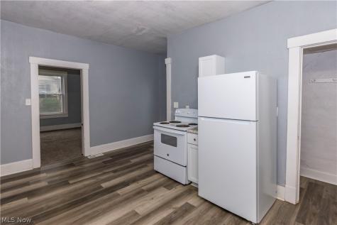 327 Schrock Place SW Canton OH 44647
