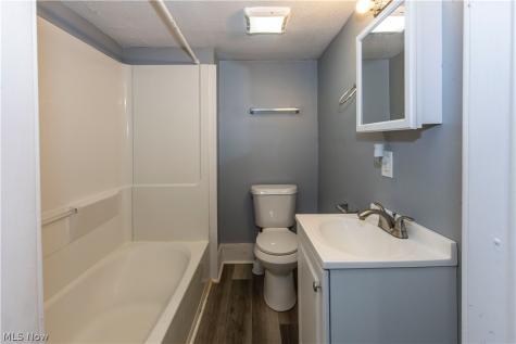 327 Schrock Place SW Canton OH 44647