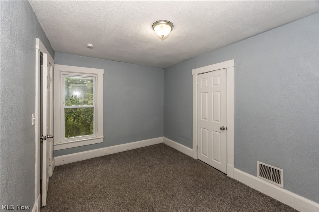 327 Schrock Place SW Canton OH 44647