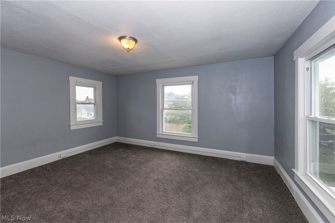 327 Schrock Place SW Canton OH 44647