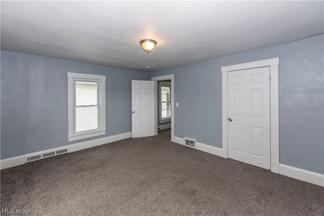 327 Schrock Place SW Canton OH 44647