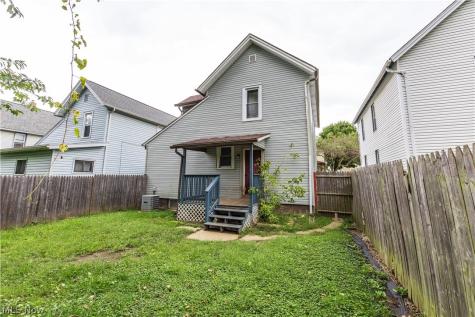 327 Schrock Place SW Canton OH 44647