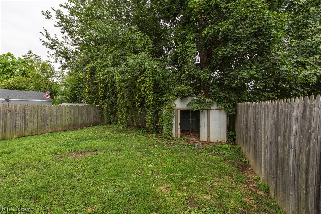 327 Schrock Place SW Canton OH 44647