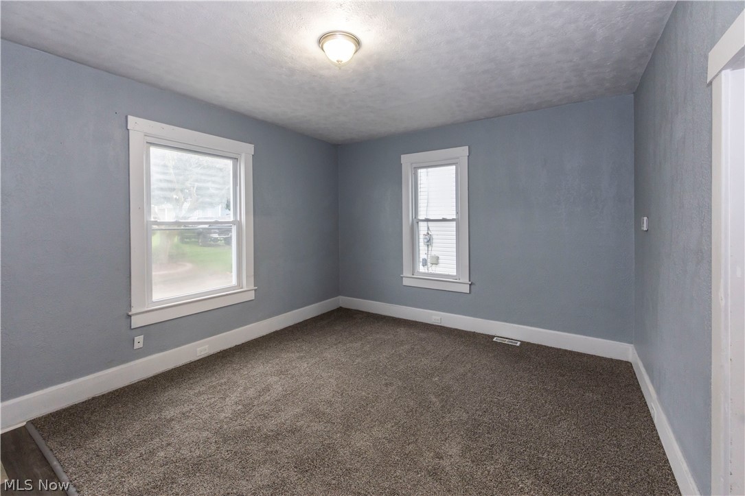 327 Schrock Place SW Canton OH 44647