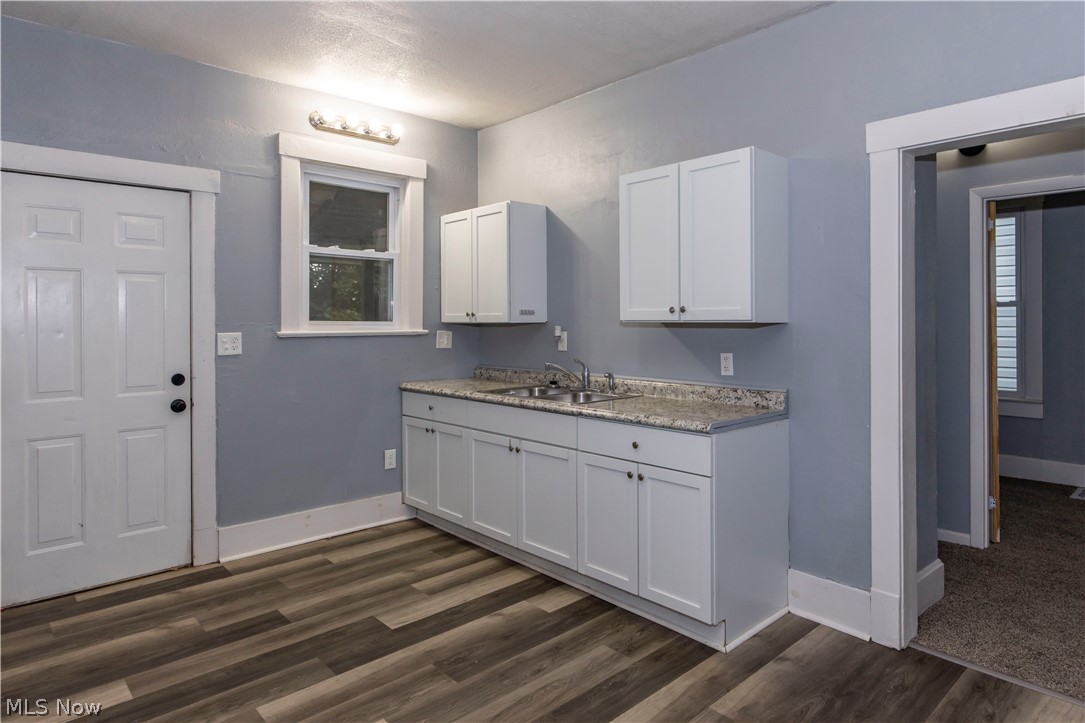 327 Schrock Place SW Canton OH 44647