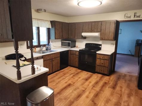 13670 Bennington Boulevard Middleburg Heights OH 44130