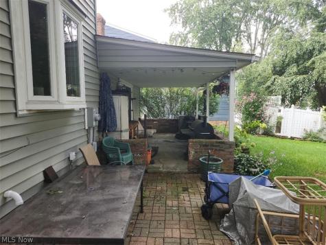 13670 Bennington Boulevard Middleburg Heights OH 44130