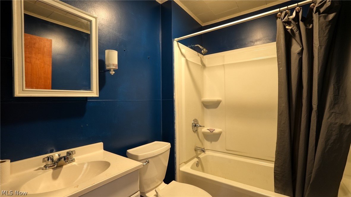 2249 Bishard Avenue Cambridge OH 43725