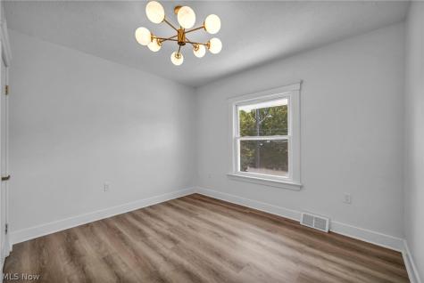 1351 Beach Avenue Lakewood OH 44107