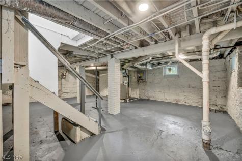 1351 Beach Avenue Lakewood OH 44107