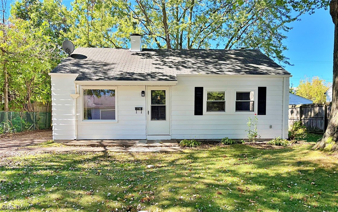 3742 Gary Avenue Lorain OH 44055