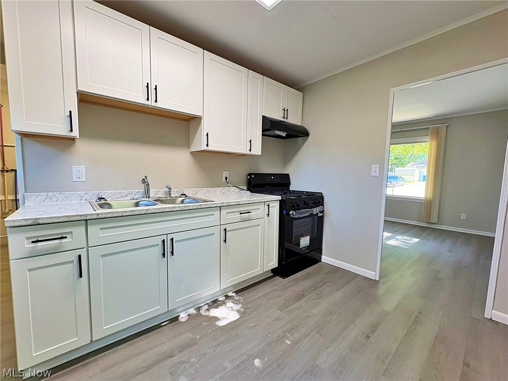 3742 Gary Avenue Lorain OH 44055