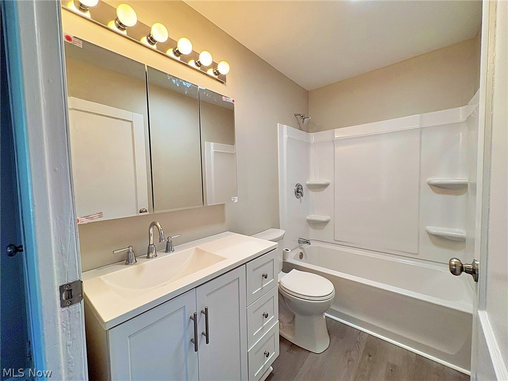 3742 Gary Avenue Lorain OH 44055