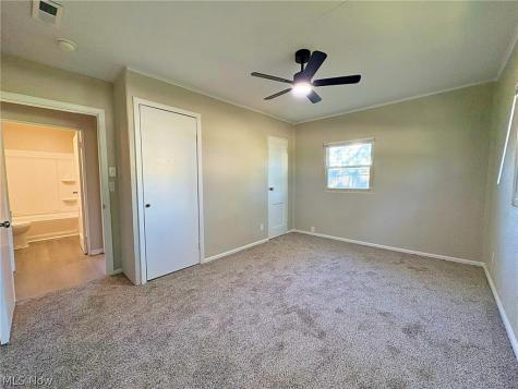 3742 Gary Avenue Lorain OH 44055
