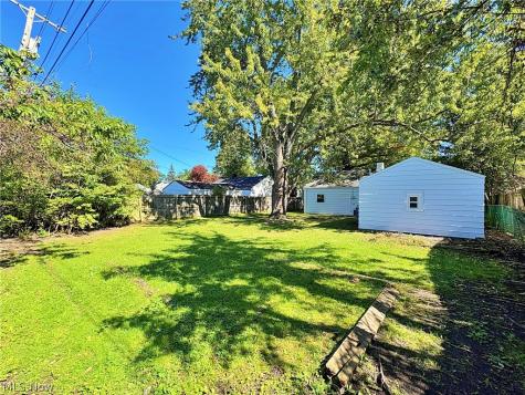 3742 Gary Avenue Lorain OH 44055