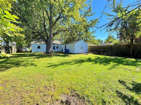 3742 Gary Avenue Lorain OH 44055