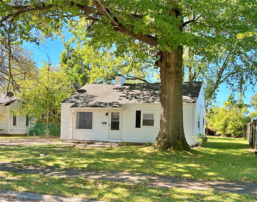 3742 Gary Avenue Lorain OH 44055