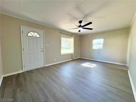 3742 Gary Avenue Lorain OH 44055