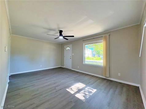 3742 Gary Avenue Lorain OH 44055