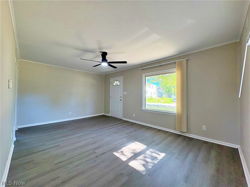 3742 Gary Avenue Lorain OH 44055